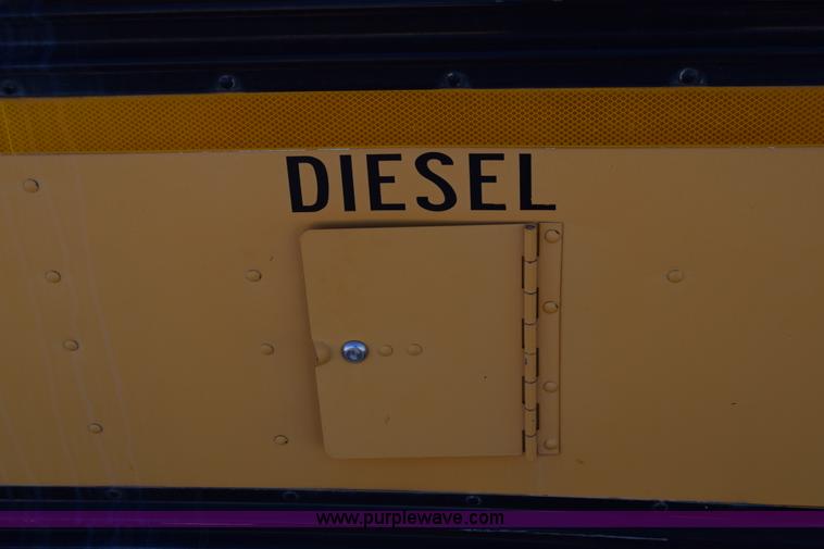 image for item K4968 1993 Blue Bird TC2000 school bus