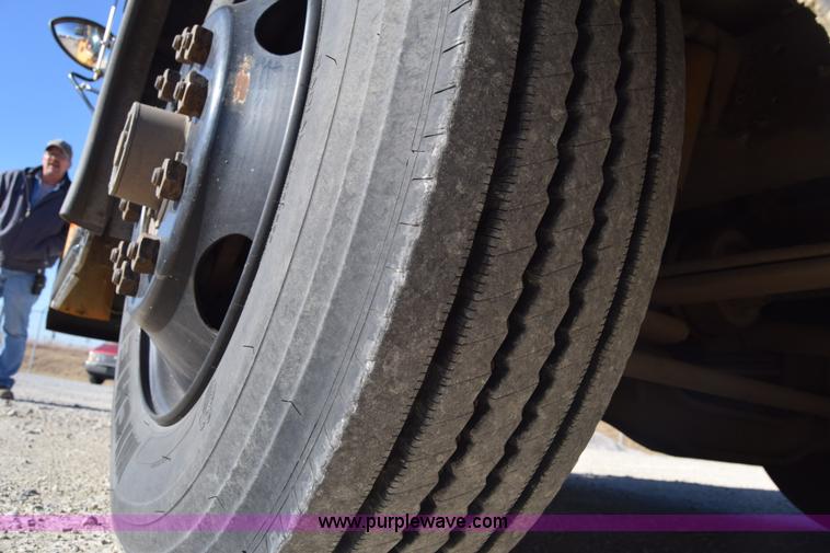 image for item K4969 1997 Blue Bird TC2000 school bus