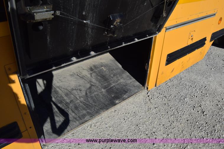 image for item K4969 1997 Blue Bird TC2000 school bus