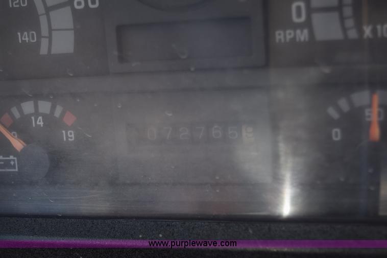 image for item K4971 1994 Blue Bird TC2000 school bus