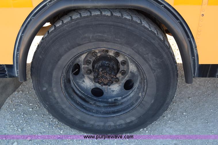 image for item K4971 1994 Blue Bird TC2000 school bus