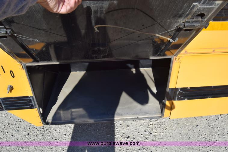 image for item K4971 1994 Blue Bird TC2000 school bus