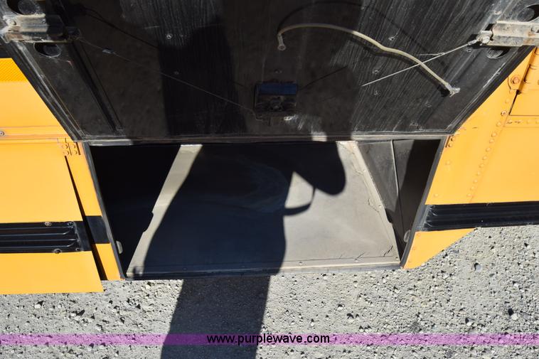 image for item K4971 1994 Blue Bird TC2000 school bus