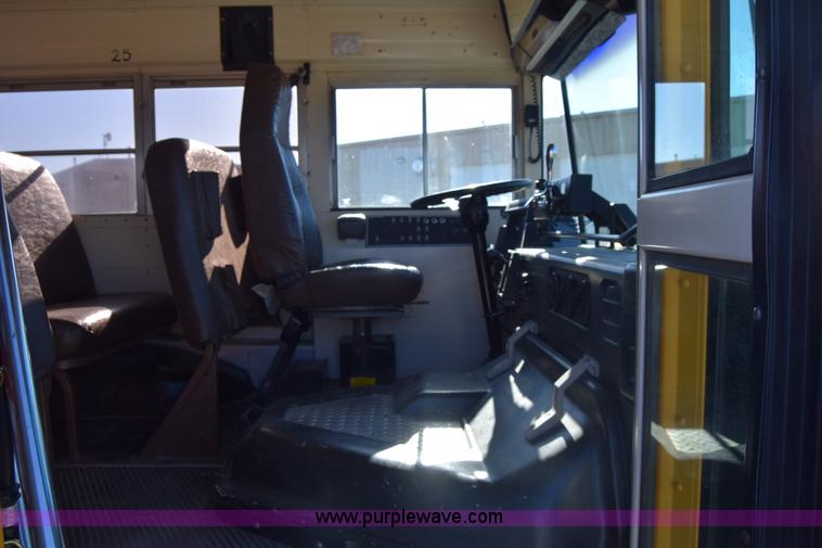 image for item K4972 1994 Blue Bird TC2000 school bus