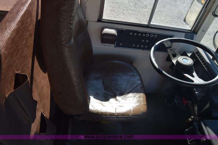 image for item K4972 1994 Blue Bird TC2000 school bus