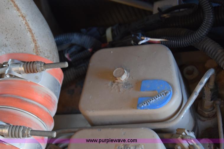 image for item K4972 1994 Blue Bird TC2000 school bus