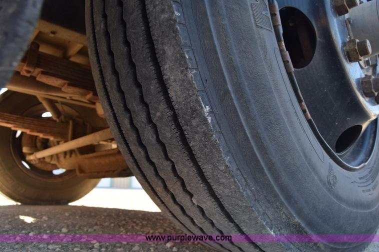 image for item K4972 1994 Blue Bird TC2000 school bus