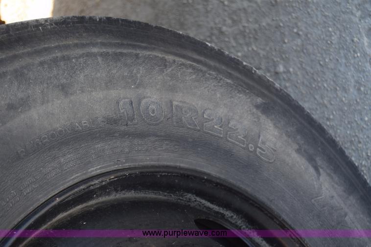 image for item K4972 1994 Blue Bird TC2000 school bus