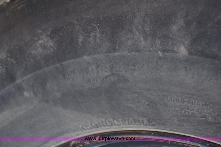 image for item K4972 1994 Blue Bird TC2000 school bus