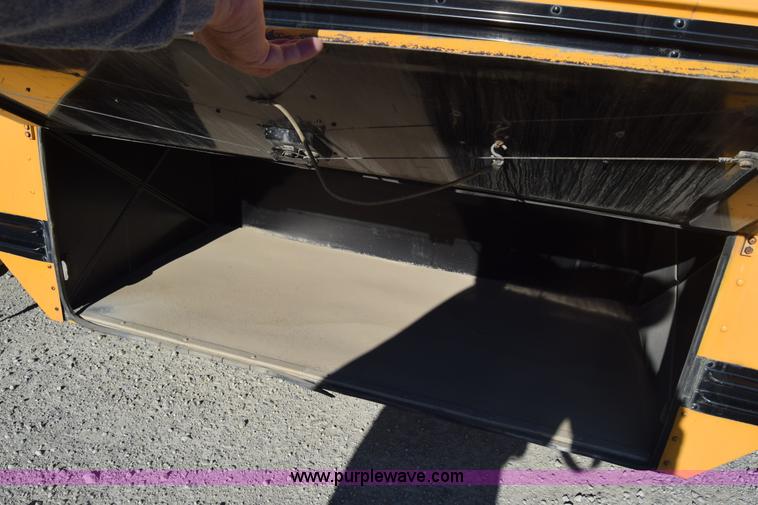 image for item K4972 1994 Blue Bird TC2000 school bus