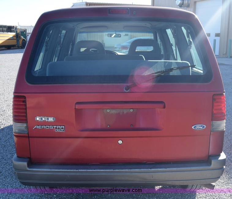 image for item K4973 1997 Ford Aerostar XLT van