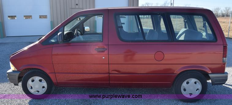 image for item K4973 1997 Ford Aerostar XLT van