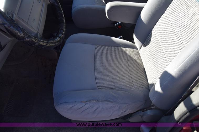 image for item K4973 1997 Ford Aerostar XLT van