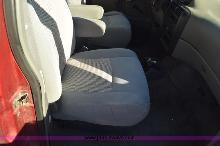 image for item K4973 1997 Ford Aerostar XLT van