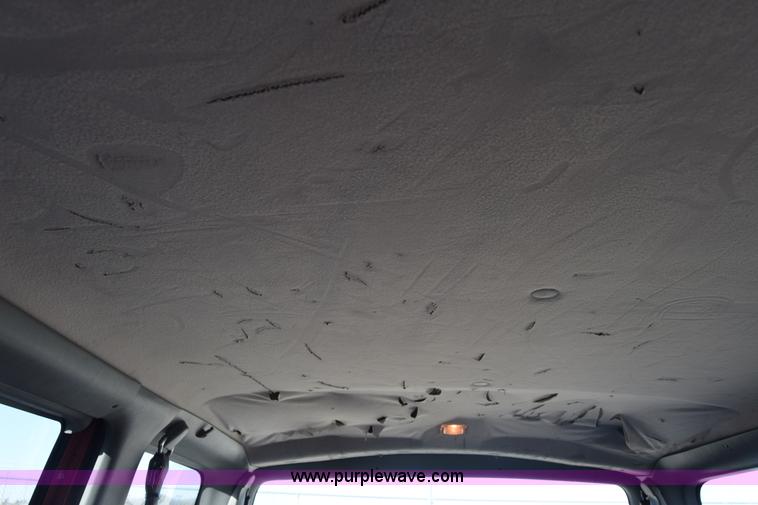 image for item K4973 1997 Ford Aerostar XLT van