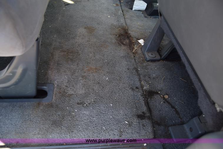 image for item K4973 1997 Ford Aerostar XLT van