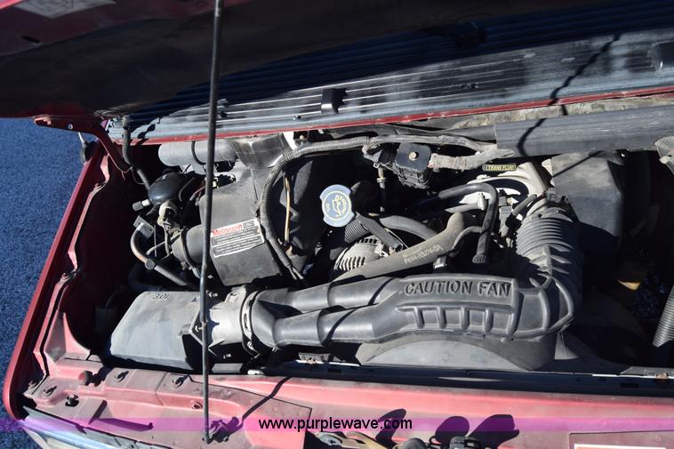 image for item K4973 1997 Ford Aerostar XLT van