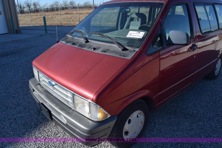 image for item K4973 1997 Ford Aerostar XLT van