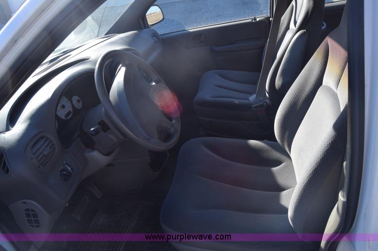 image for item K4974 2001 Dodge Grand Caravan SE van