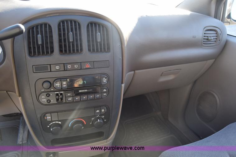 image for item K4974 2001 Dodge Grand Caravan SE van