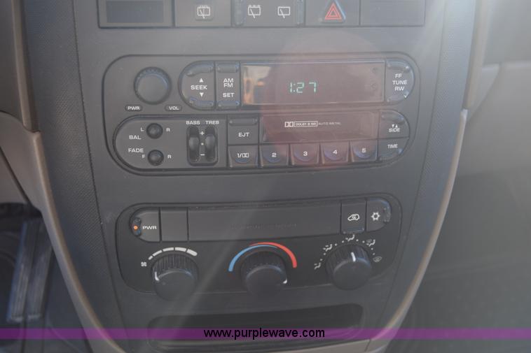 image for item K4974 2001 Dodge Grand Caravan SE van