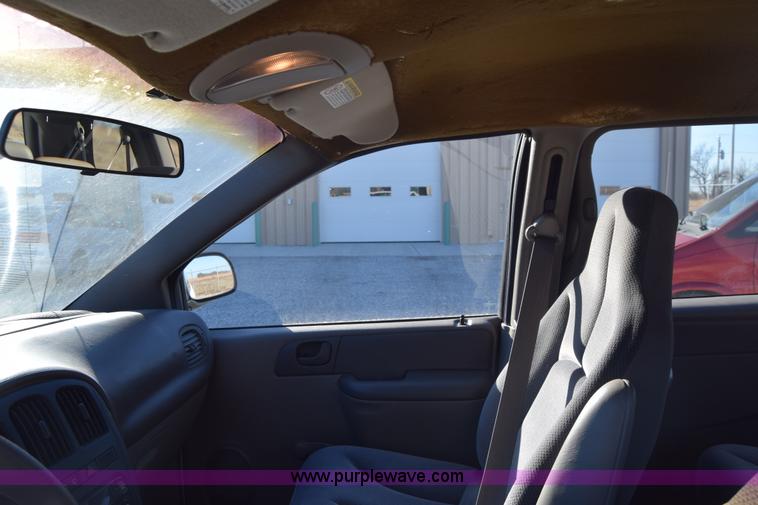 image for item K4974 2001 Dodge Grand Caravan SE van