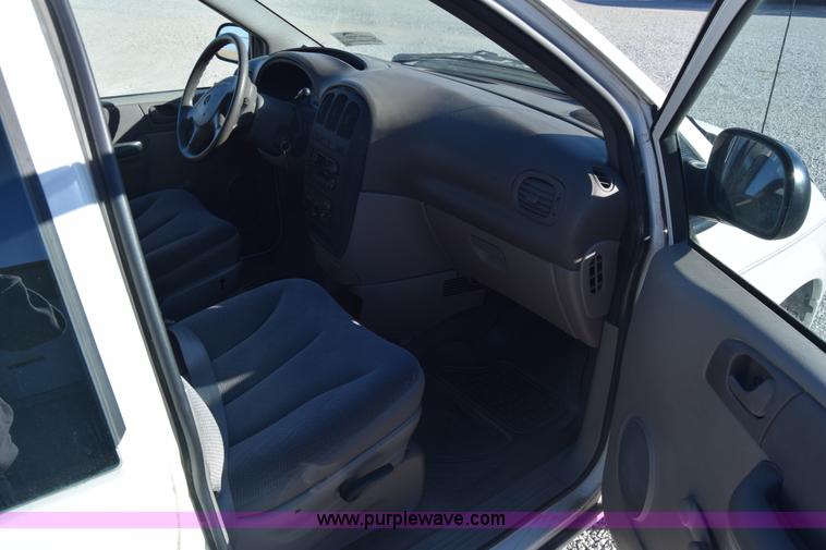 image for item K4974 2001 Dodge Grand Caravan SE van