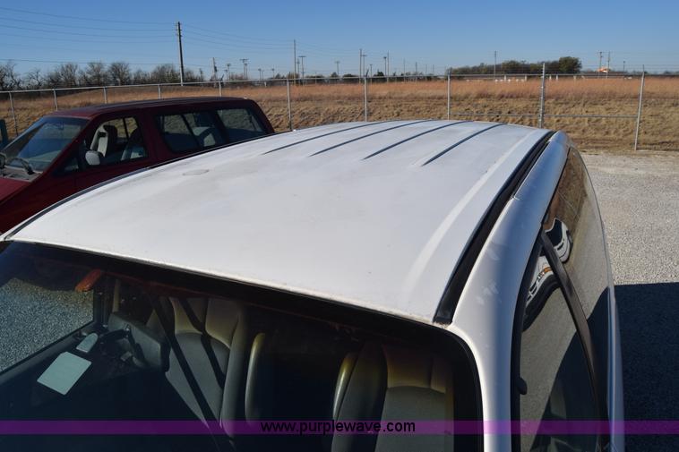 image for item K4974 2001 Dodge Grand Caravan SE van