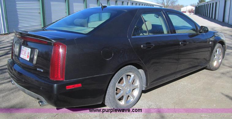 image for item L1820 2005 Cadillac STS