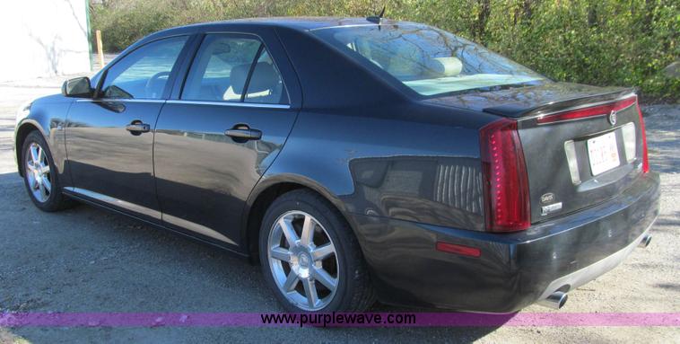 image for item L1820 2005 Cadillac STS
