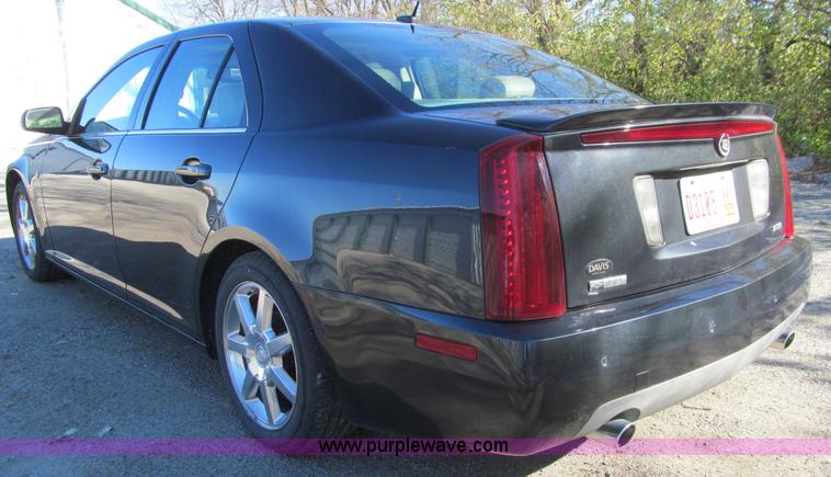 image for item L1820 2005 Cadillac STS