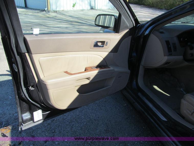 image for item L1820 2005 Cadillac STS