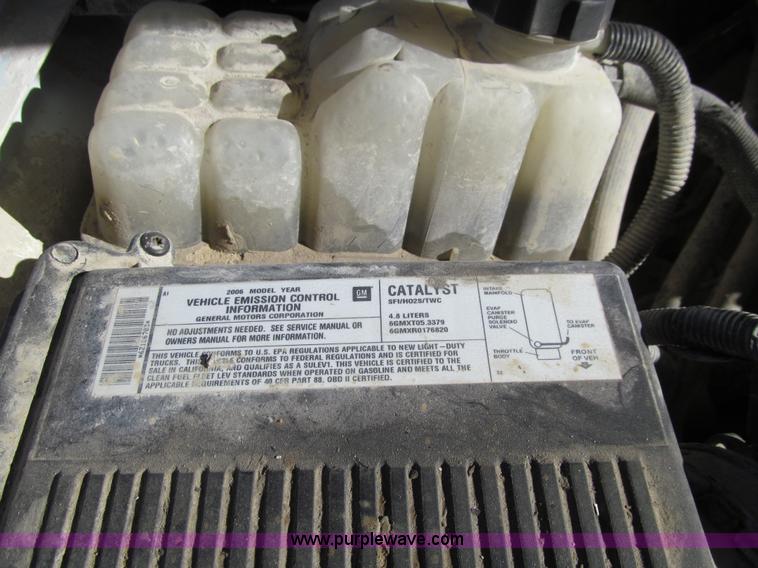 image for item L1821 2006 Chevrolet Silverado 1500 Ext. Cab pickup truck