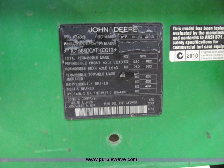 image for item L1832 2011 John Deere 1565 Series II lawn tractor