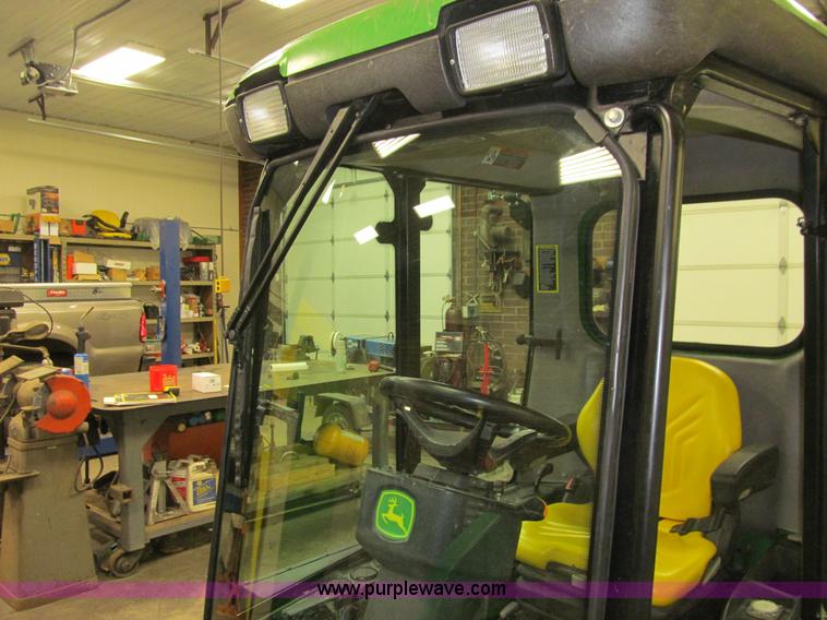 image for item L1832 2011 John Deere 1565 Series II lawn tractor