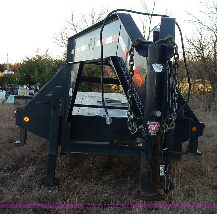 image for item L3519 2008 PJ equipment trailer