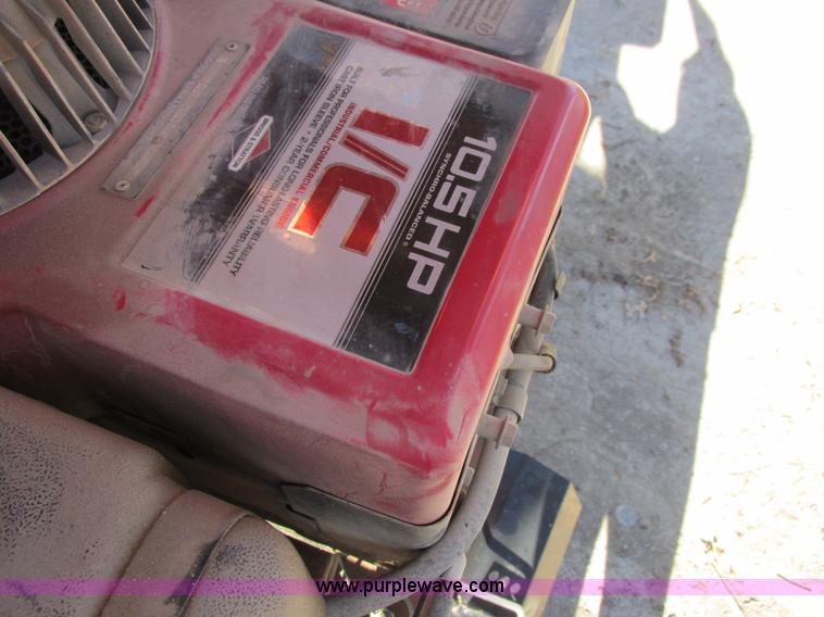 image for item L4122 1986 Ford F350 pickup truck