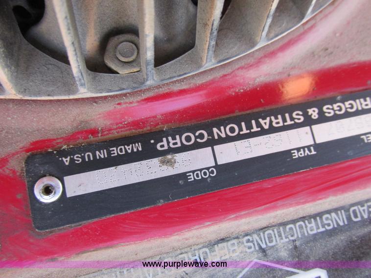 image for item L4122 1986 Ford F350 pickup truck