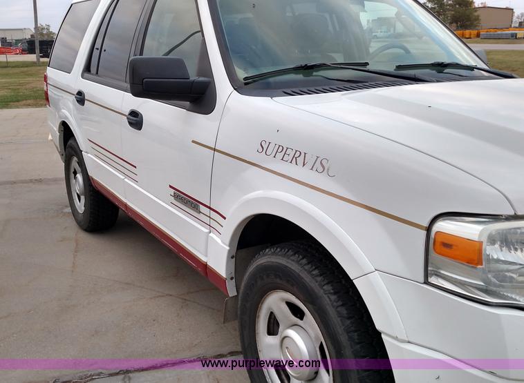 image for item L6019 2008 Ford Expedition XLT SUV