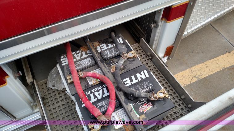 image for item L6020 2006 Ford Econoline E450 ambulance