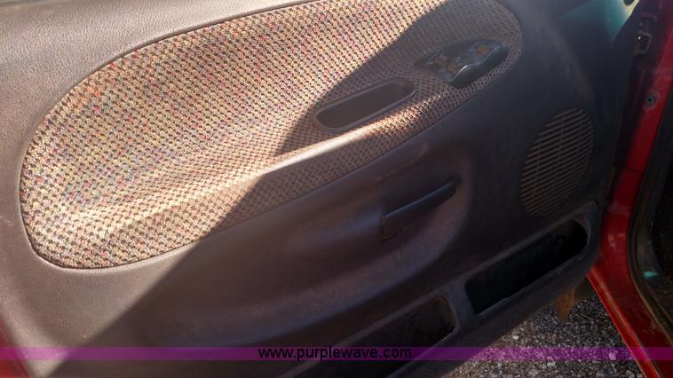 image for item L6034 2001 Dodge Ram 2500 Quad Cab pickup truck