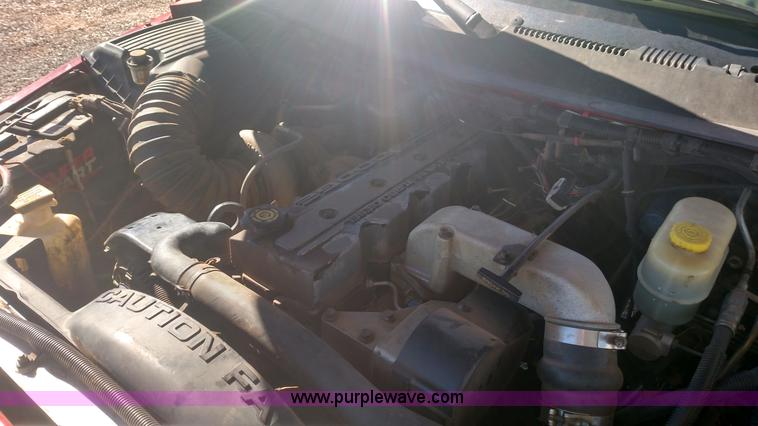 image for item L6034 2001 Dodge Ram 2500 Quad Cab pickup truck