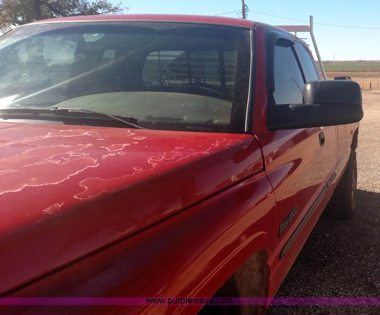 image for item L6034 2001 Dodge Ram 2500 Quad Cab pickup truck