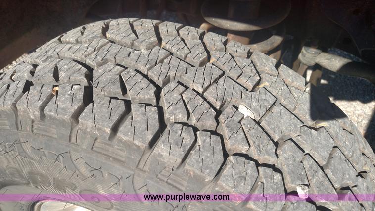 image for item L6034 2001 Dodge Ram 2500 Quad Cab pickup truck