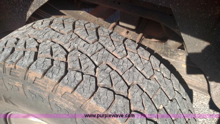 image for item L6034 2001 Dodge Ram 2500 Quad Cab pickup truck