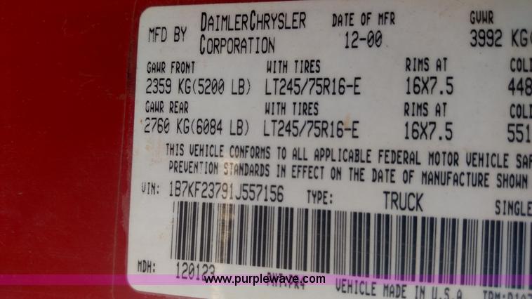 image for item L6034 2001 Dodge Ram 2500 Quad Cab pickup truck