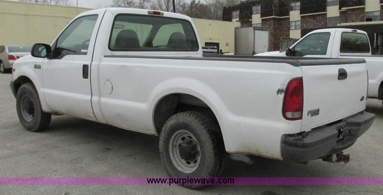image for item N9263 2000 Ford F250 Super Duty XL pickup truck