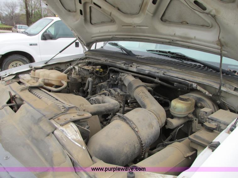 image for item N9263 2000 Ford F250 Super Duty XL pickup truck