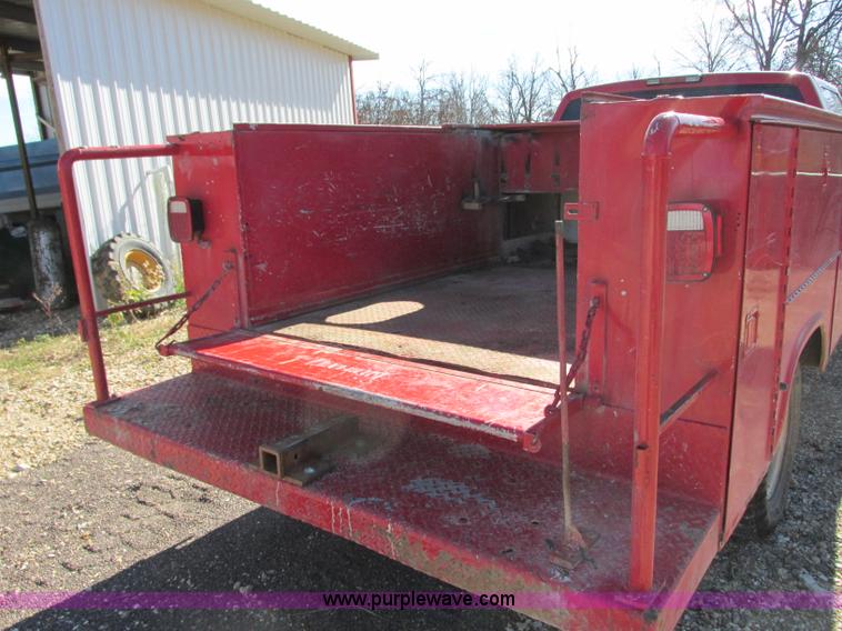 image for item N9273 1998 Chevrolet Cheyenne 3500 service truck