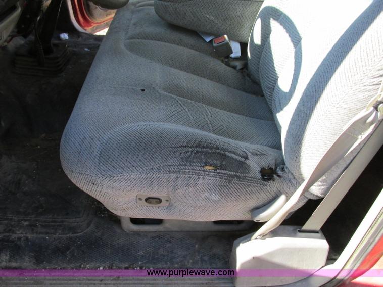 image for item N9273 1998 Chevrolet Cheyenne 3500 service truck